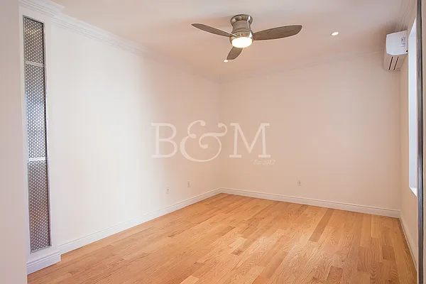 Rented by Brick&Mortar | media 16