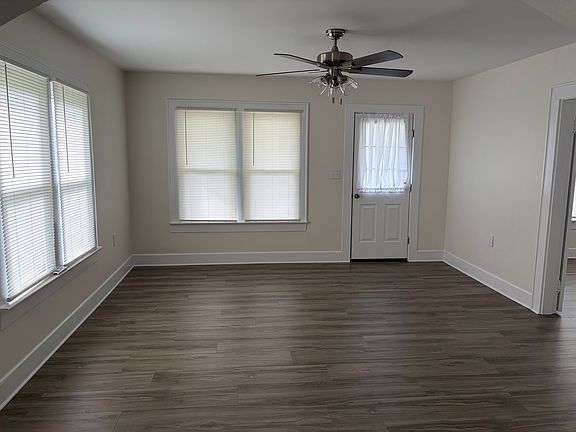 4th image of 406 N Eagle St