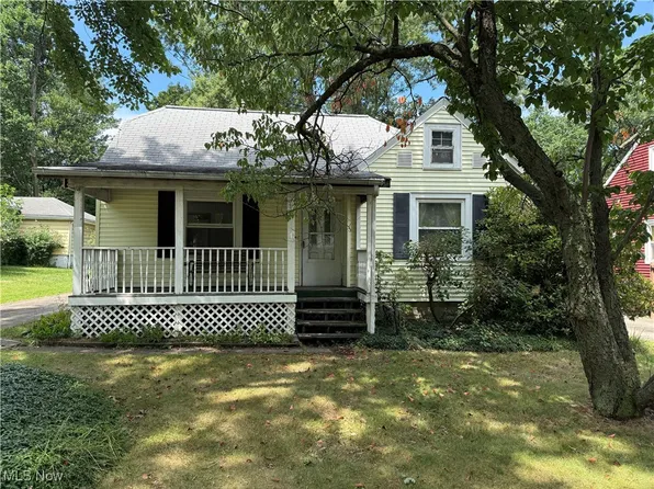 25380 Maple Ridge Rd, Westlake, OH 44145