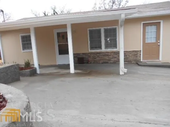 105 Yarbrough St, Calhoun, GA 30701