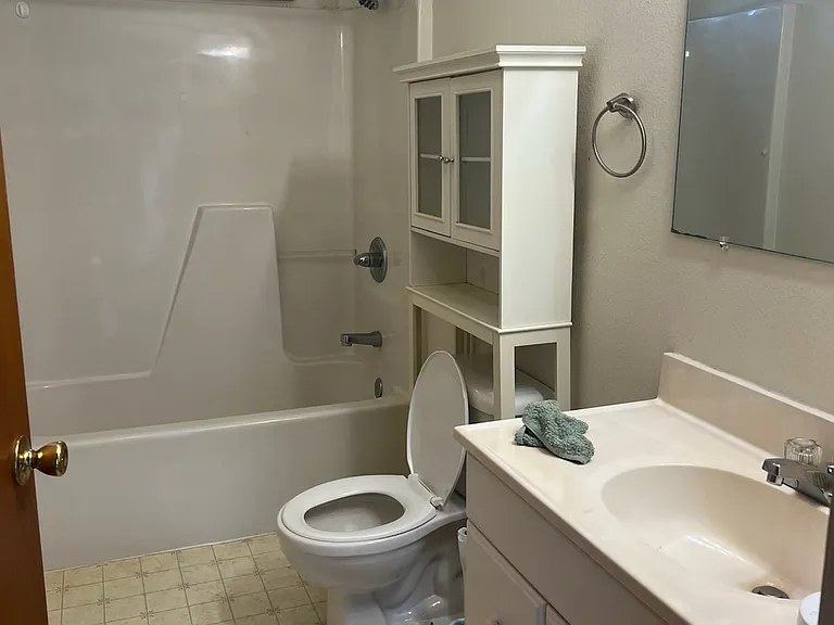 3211 N Miller St — Photo 5