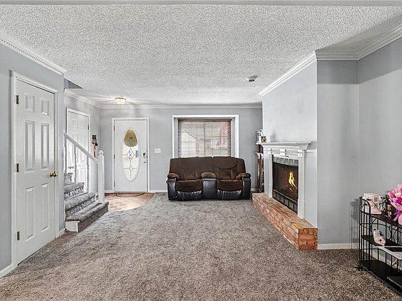 4th image of 601 E 120th St