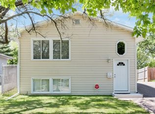 819 Ocean St, Saint Paul, MN 55106