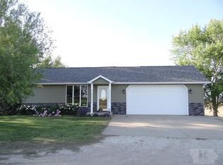37583 200th St, Le Mars, IA 51031