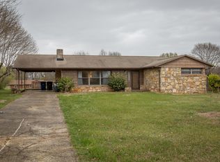 941 Rock Spring Dr, Winston Salem, NC 27105