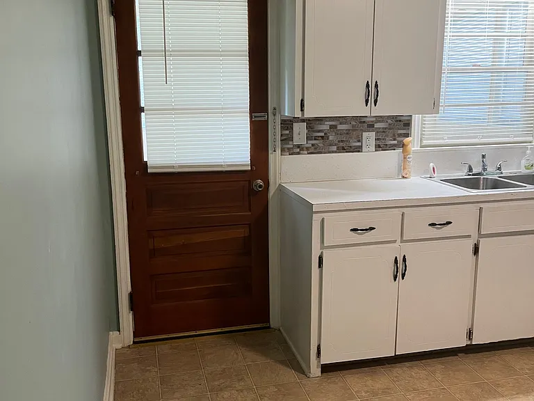 710 S Dale Ave — Photo 9