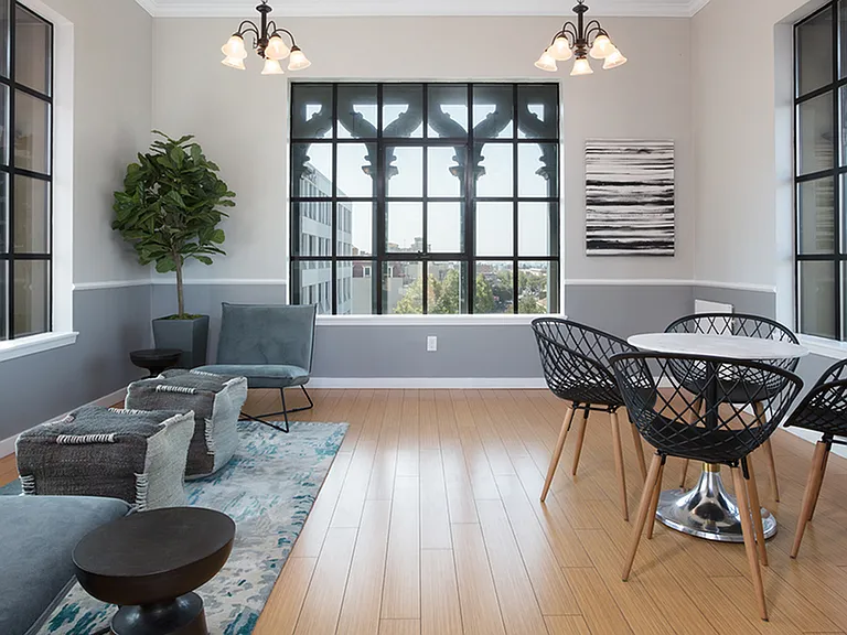 Quiet lounge at Bachenheimer Apartments with work-from-home seating