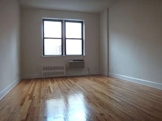 Rented by Paley Management | media 2