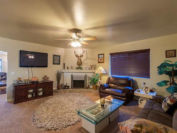 4th image of 102 Sunflower Dr