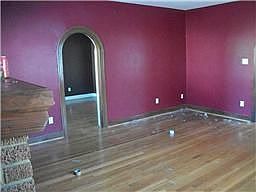 4th image of 2638 Oakdale St