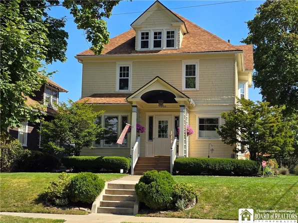 800 Lakeview Ave, Jamestown, NY 14701