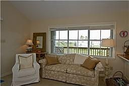 4th image of 4027 San Jacinto Dr