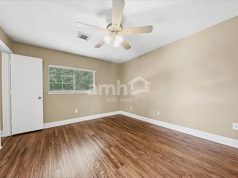 19934 Crested Hill Ln — Photo 10