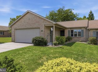 312 Woodvale Dr, Chambersburg, PA 17201