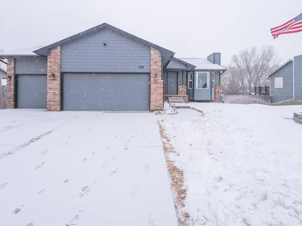 836 S Longbranch Cir, Maize, KS 67101