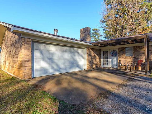 3rd image of 713 Westwood Dr
