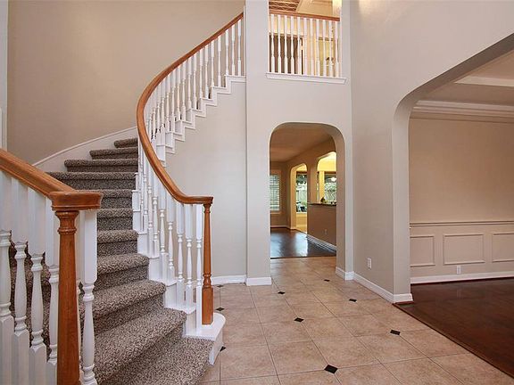 4th image of 16319 Madewood St