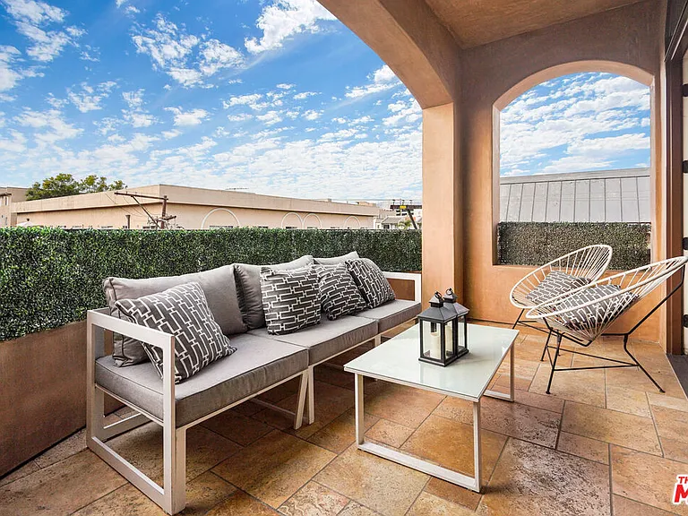 420 S Hamel Rd #Penthouse 1 — Photo 15