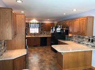 10765 Rocky Mountain Rd, North Collins, NY 14111