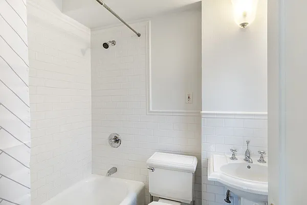 Rented by R New York | media 16