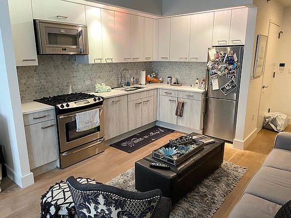 4th image of 267 Pacific St APT 204