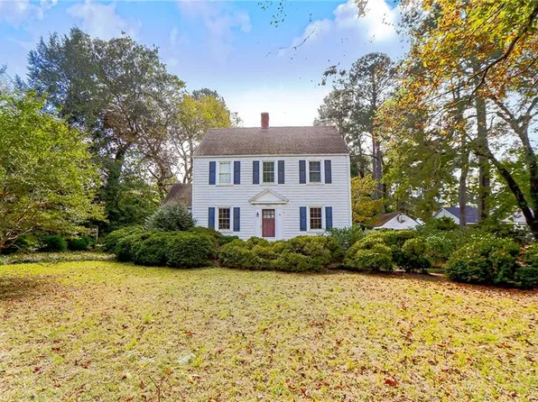19041 Eltham Rd, West Point, VA 23181