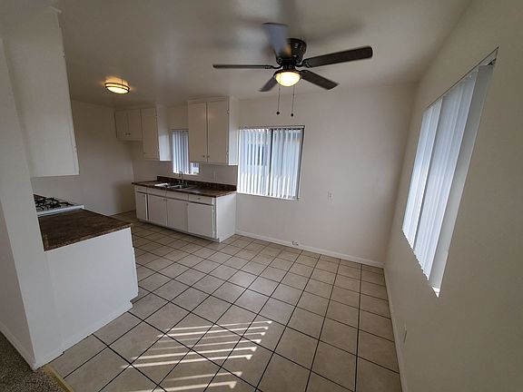 3rd image of 4027 W 137th St #D