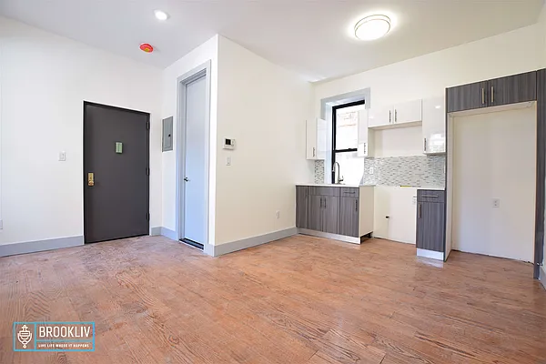 Rented by null | media 19