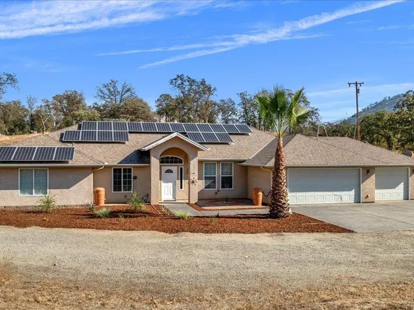 21780 Oak Hill Ln, Clovis, CA 93619