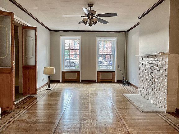 5th image of 615 Macon St #1