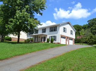 5721 Styers Ferry Rd, Clemmons, NC 27012