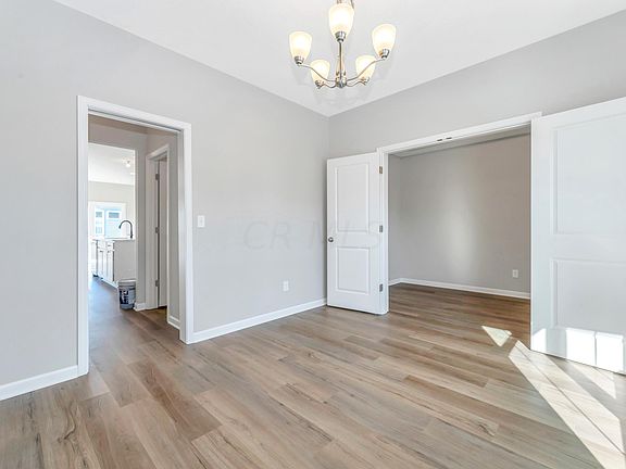 4th image of 73 Sienna Glenn Dr