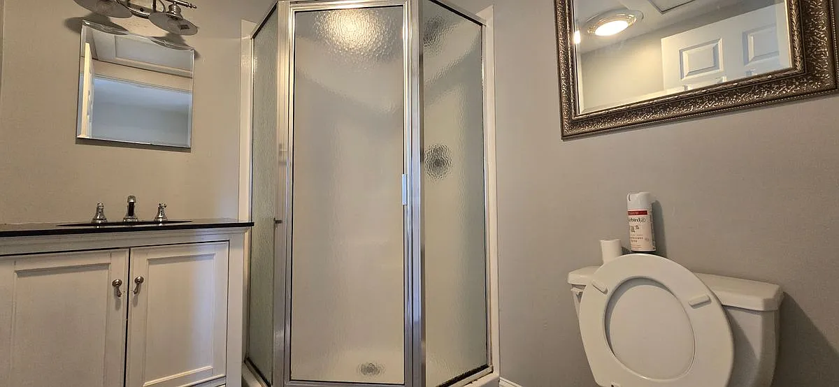 1 bed, 1.0 bath, 1145 sqft, $1,350 — Photo 3
