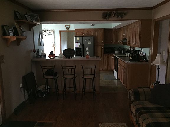 4th image of 66436 Warnock Saint Clairsvi Rd