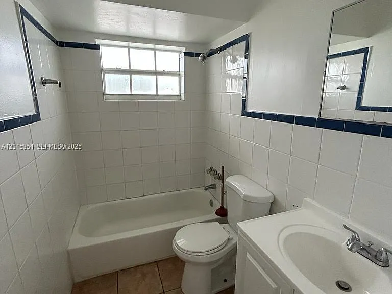 7920 East Dr #14 — Photo 14