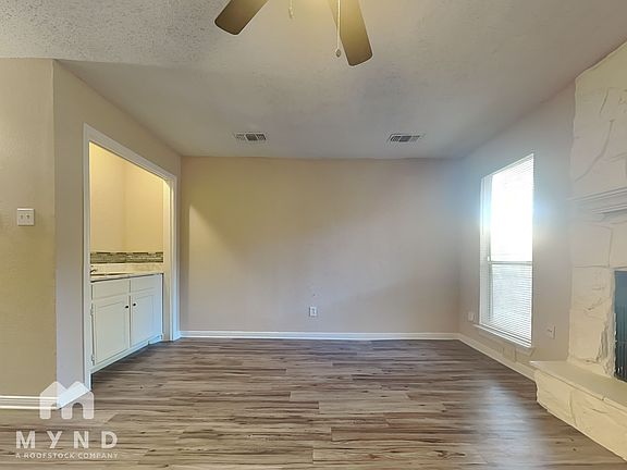 3rd image of 5834 Twisted Pine Ct Unit C