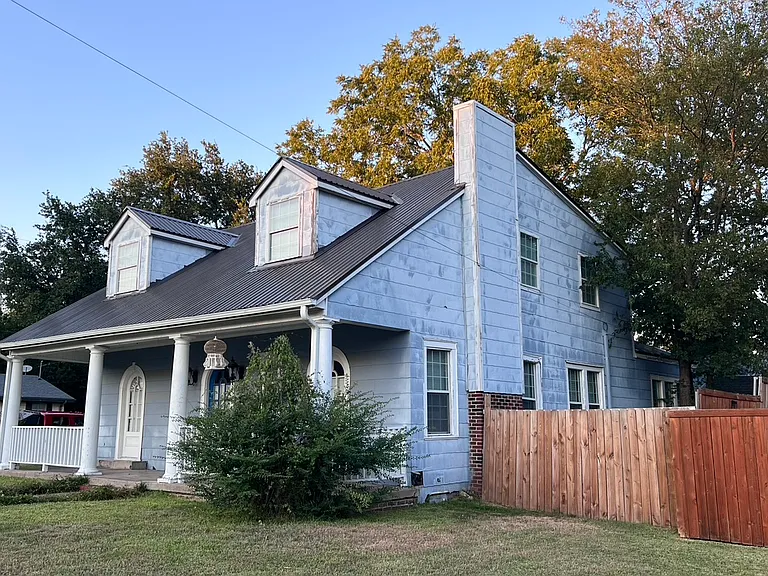 1427 N Woods St — Photo 22