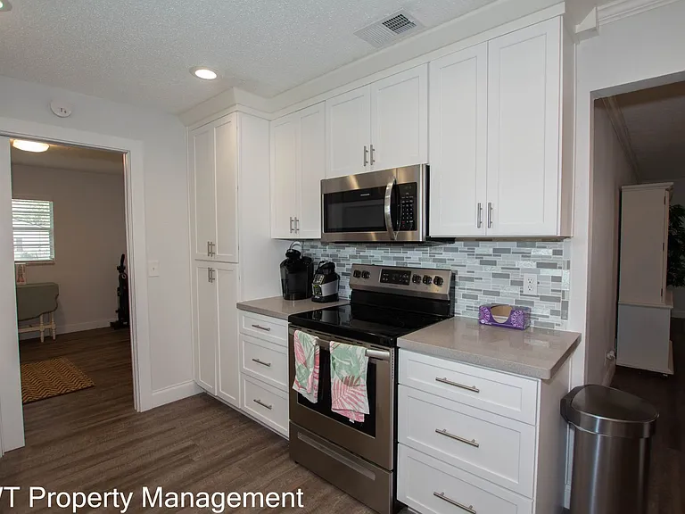 57 Florida Park Dr — Photo 9