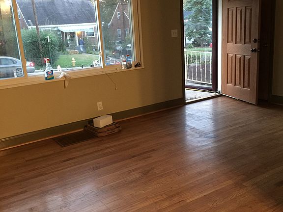 4th image of 1224 Coolidge Ave