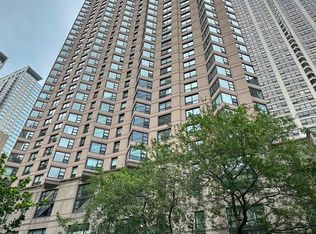 401 E Ontario St APT 2307, Chicago, IL 60611