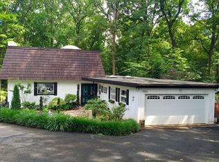 1950 Sussex Ln, Winston Salem, NC 27104