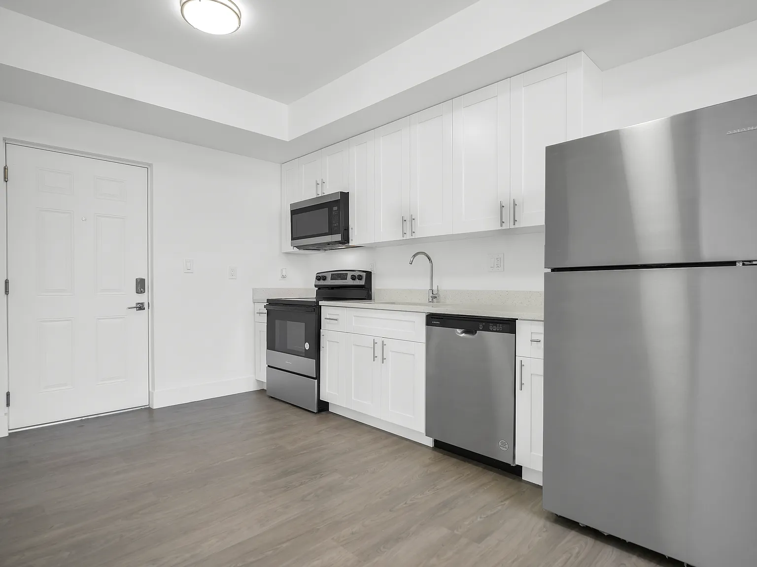 1 bed, 525 sqft, $1,750 — Photo 2