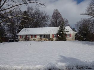 425 Ruth Ridge Dr, Lancaster, PA 17601