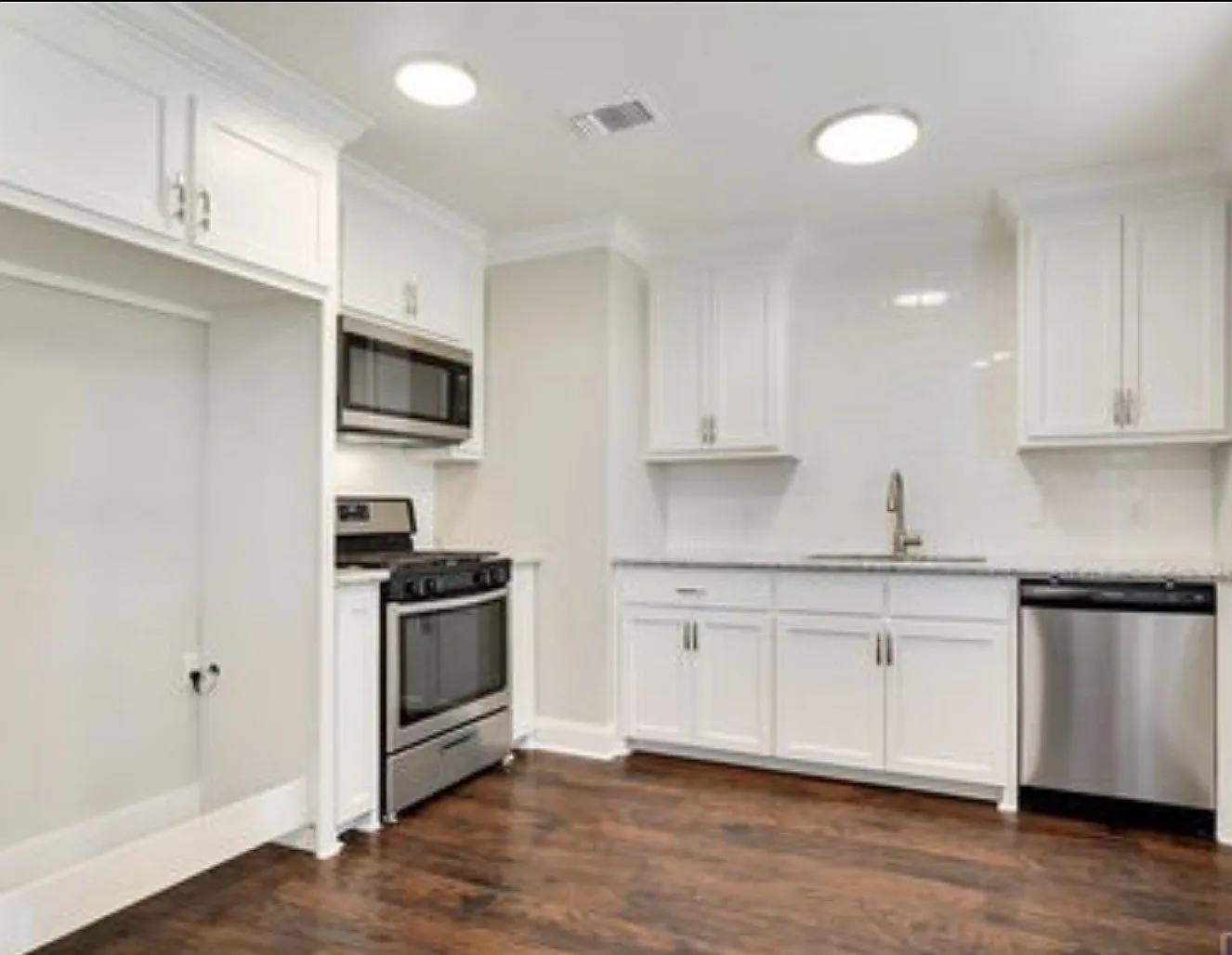 3 bed, 1067 sqft, $1,395 — Photo 4