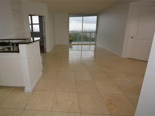 5077 NW 7th St APT 1015, Miami, FL 33126