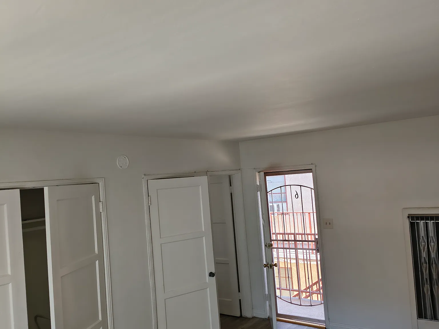 Studio, 400 sqft, $1,800 — Photo 1