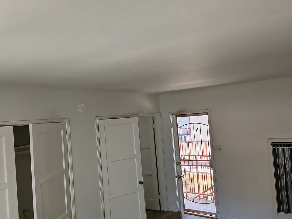22 Saint Joseph Ave #2