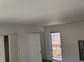 22 Saint Joseph Ave, Long Beach, CA