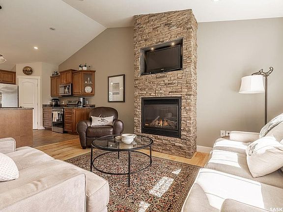 4th image of 519 Shepherd CRESCENT