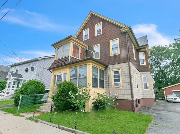 18 Porter St, Springfield, MA 01104